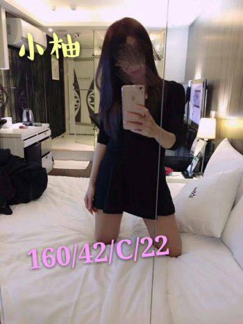 地區:桃園嫖客必約<hr>妹名:小柚<hr>標籤:水立方看照約妹